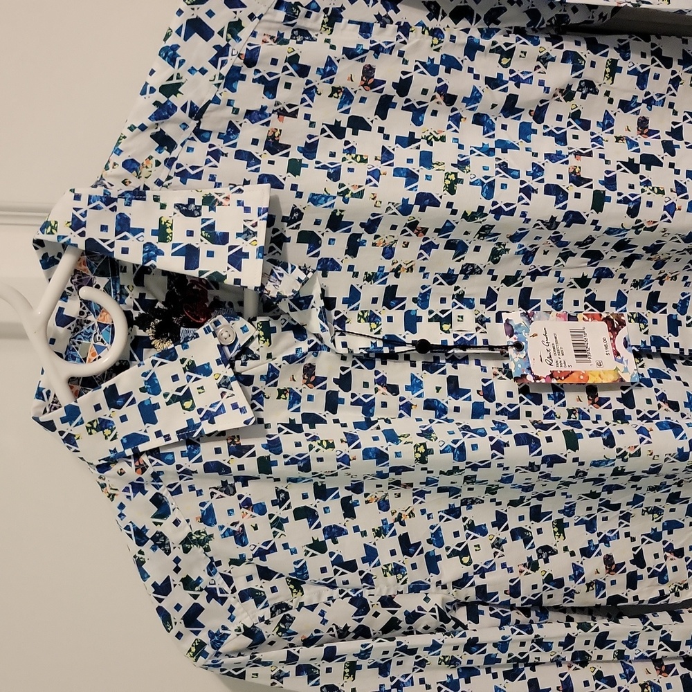 Men's Robert Graham shirt
